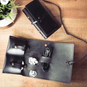 Rustico - Tri-Fold Black Leather Travel Cord Roll Wrap